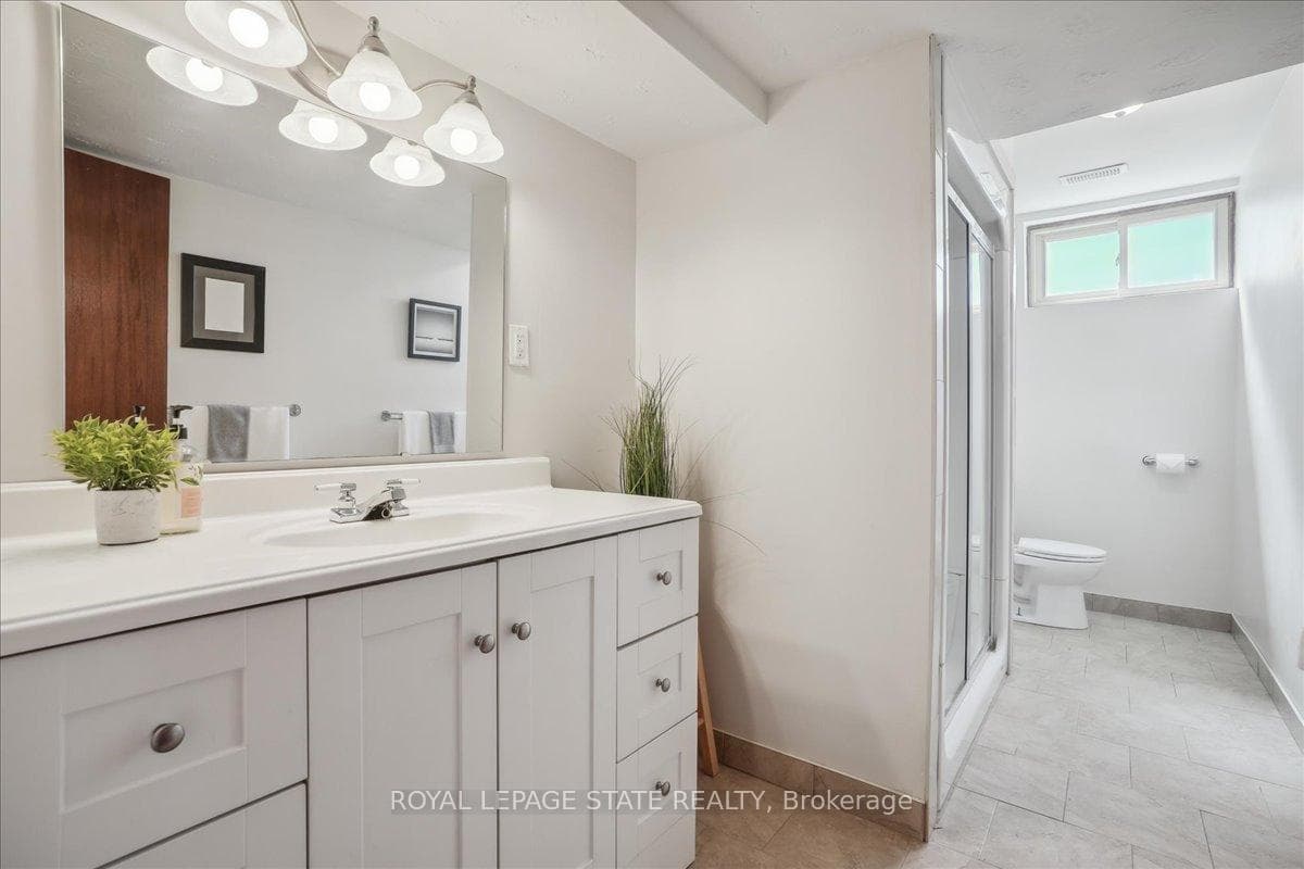 6 Honeywell Court photo 38