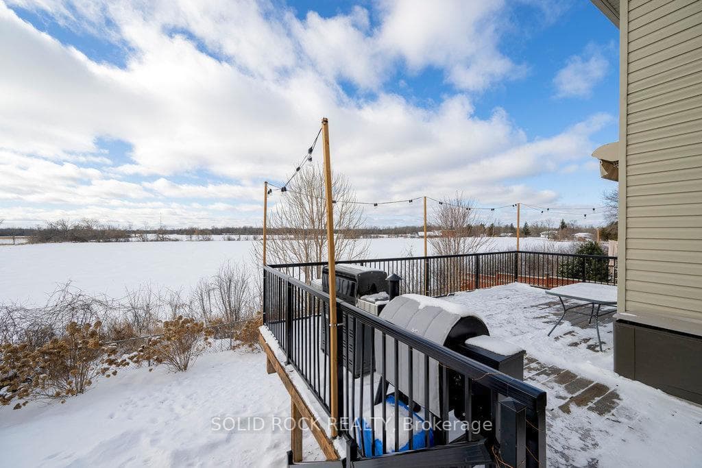 83 Comba Drive photo 38