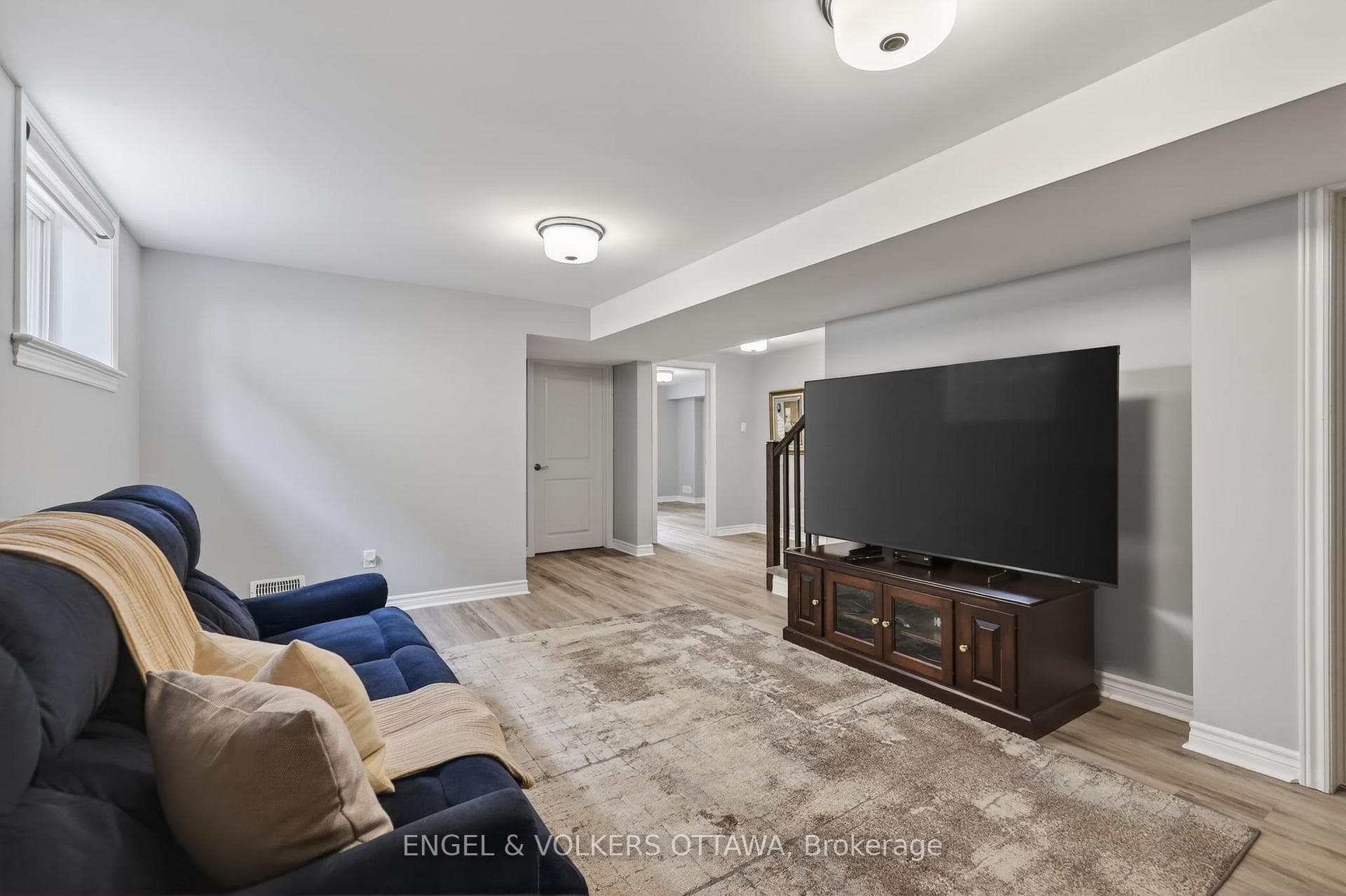 871 Tewin Circle photo 22