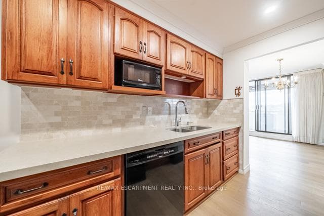 2055 Upper Middle Road Unit 808 photo 5