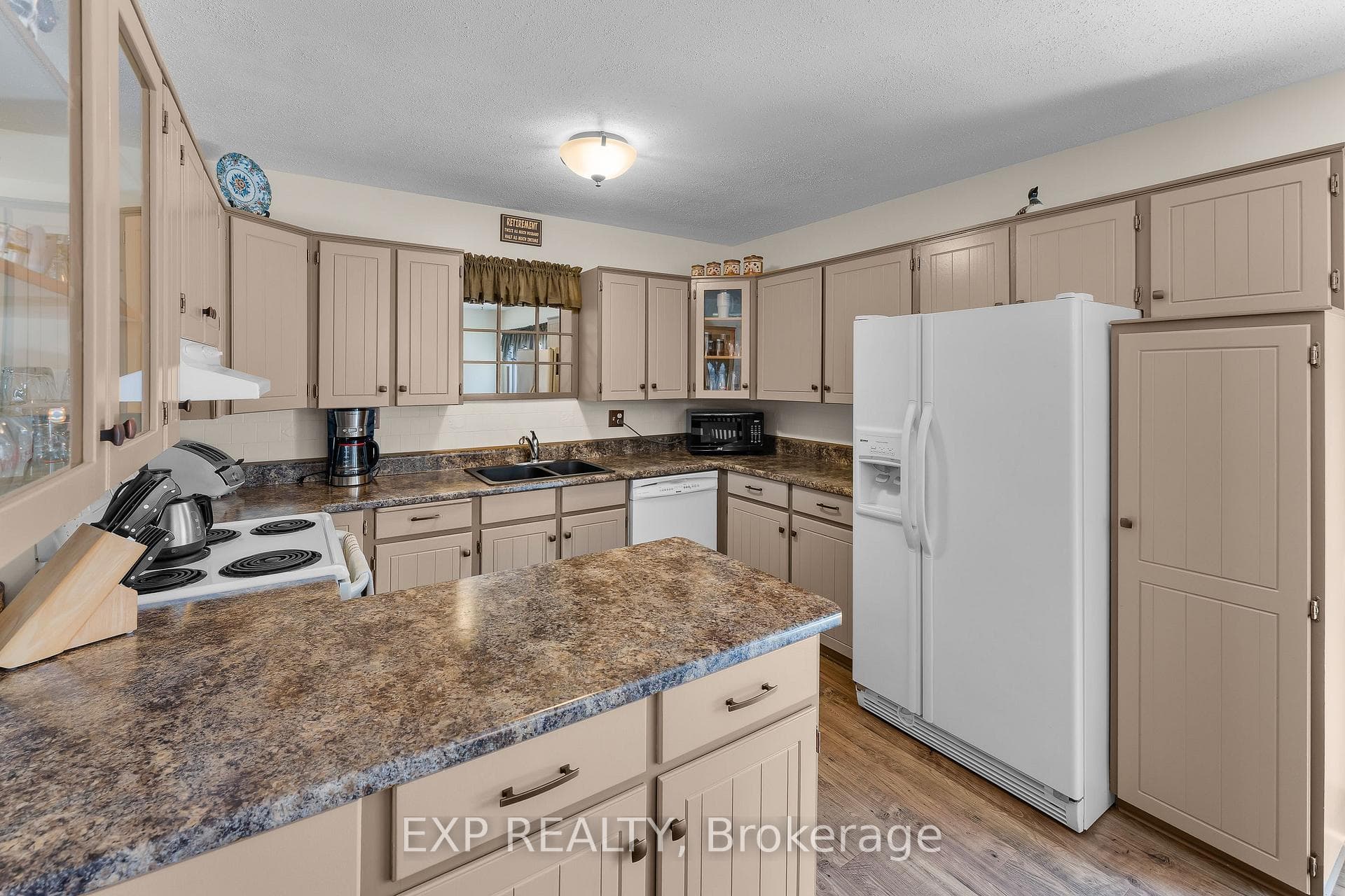74 TECUMSEH Street photo 7