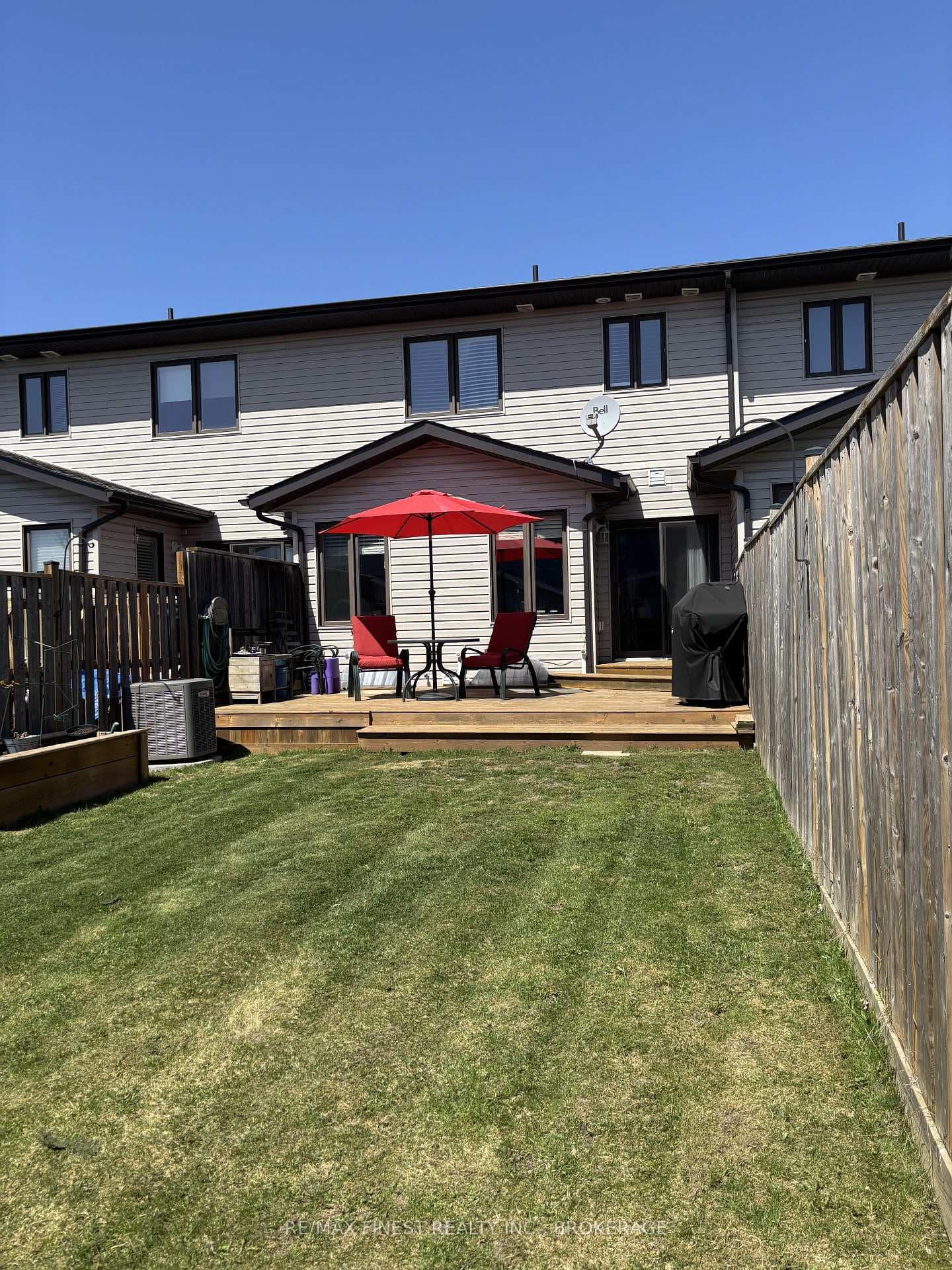 1395 TREMONT Drive photo 31