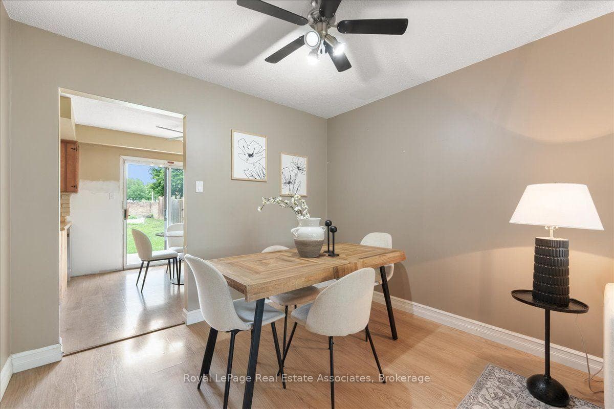19 Harrison Court photo 11