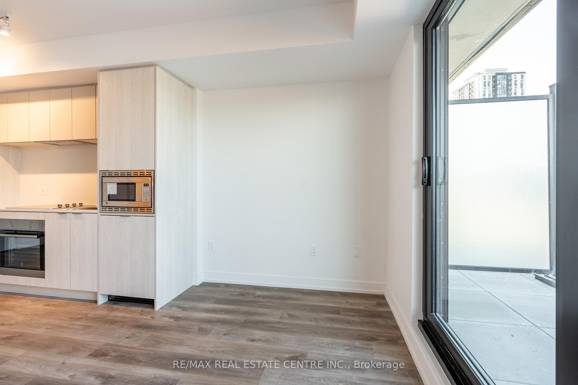 1 Jarvis Street Unit 512 photo 12