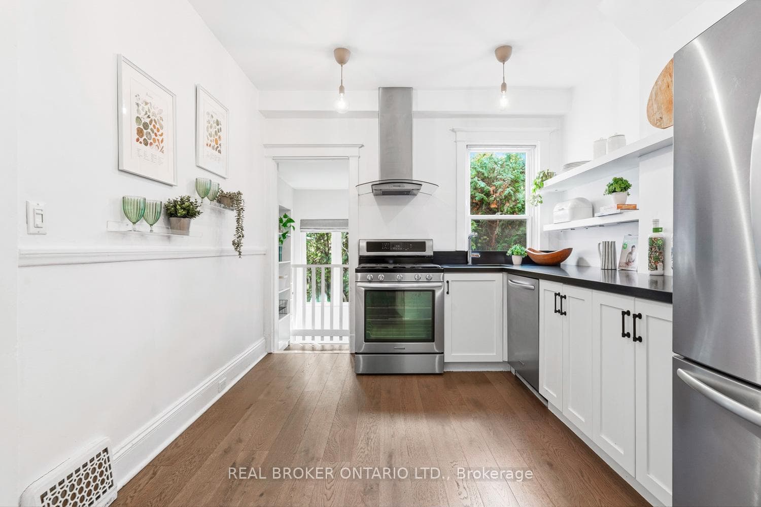 7 Juniper Avenue photo 8