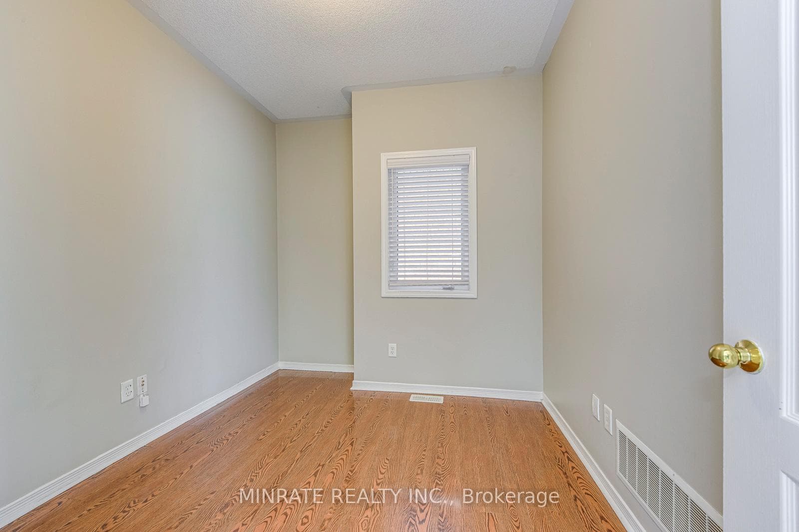 3324 Cline Street photo 11