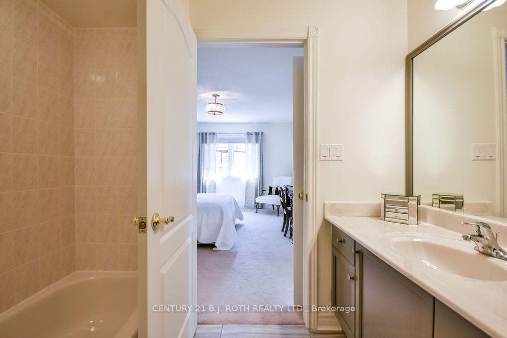 Ensuite