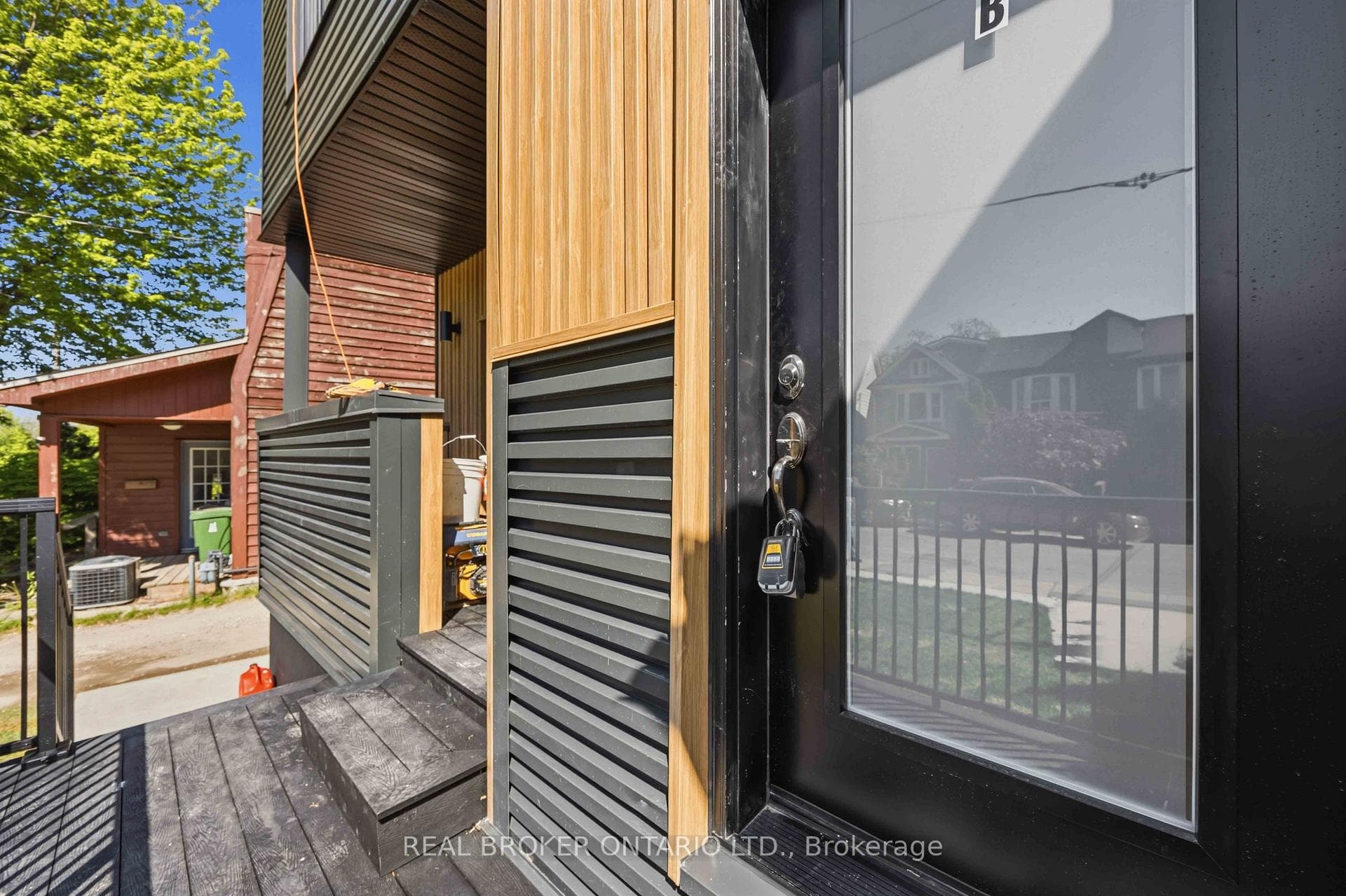 102 Boultbee Avenue Unit D photo 8
