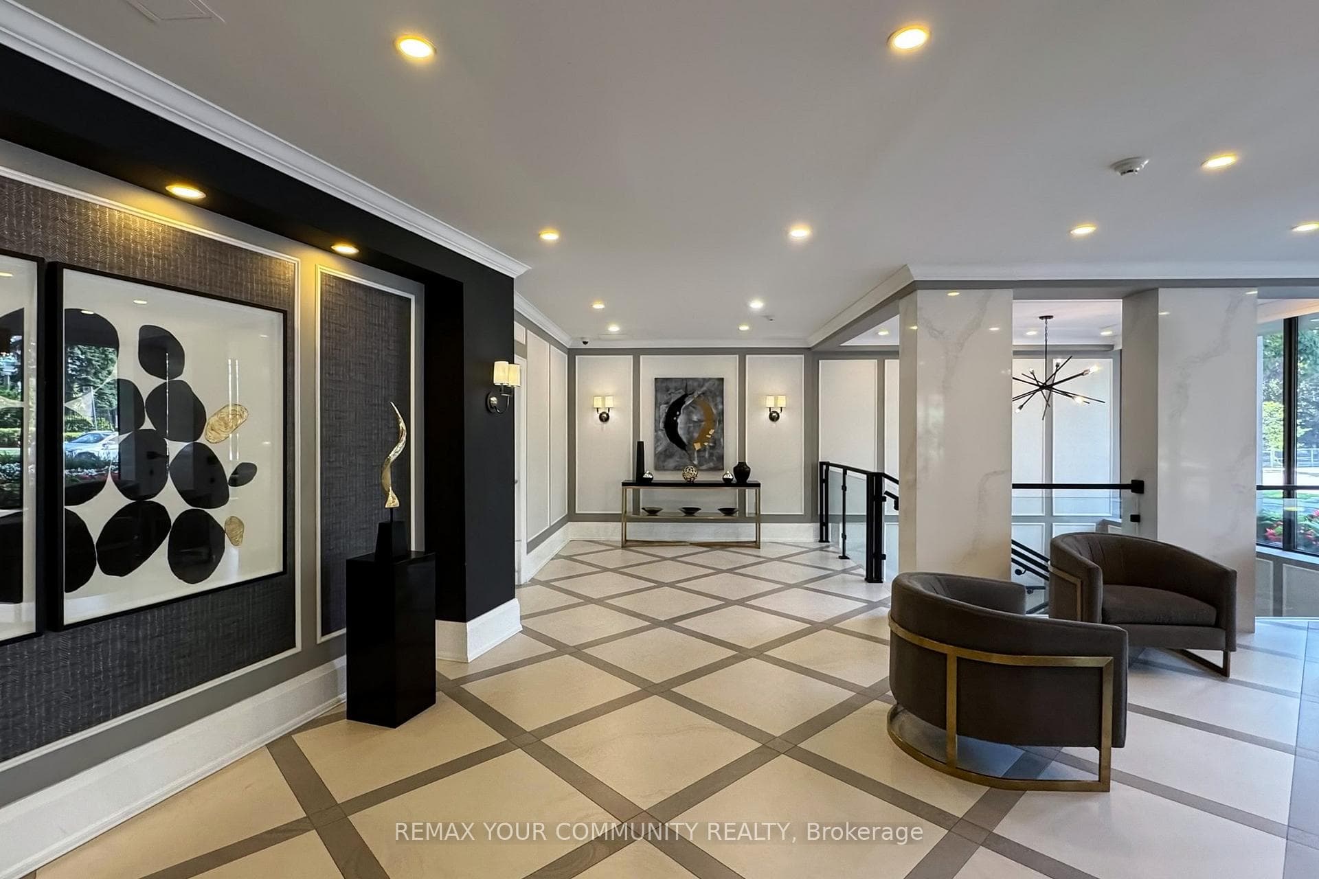 5444 Yonge Street Unit 1609 photo 6