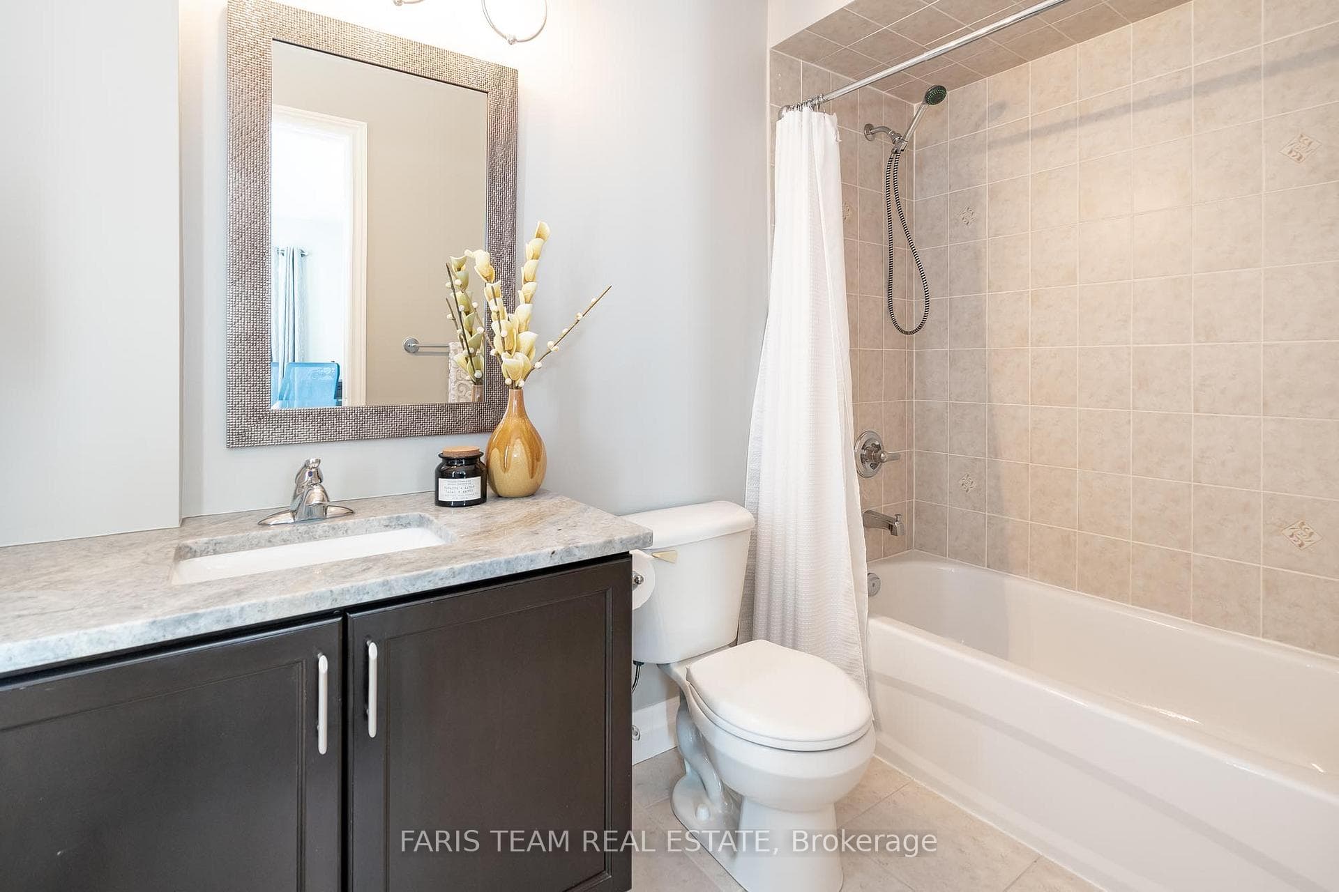 257 Kozlov Street photo 22