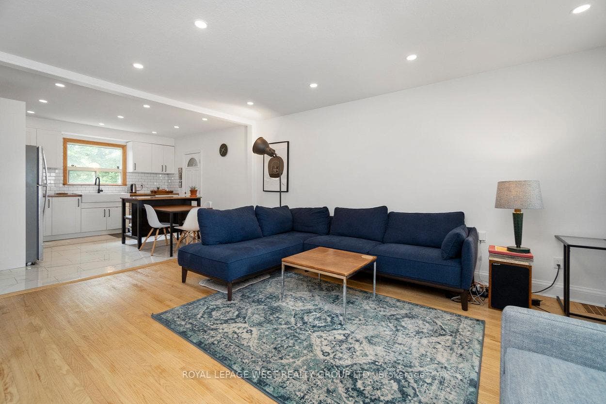 22 Beaucourt Road photo 16