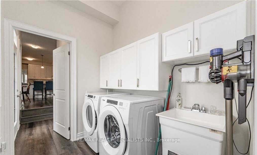 230 Farley Road Unit 4 photo 6