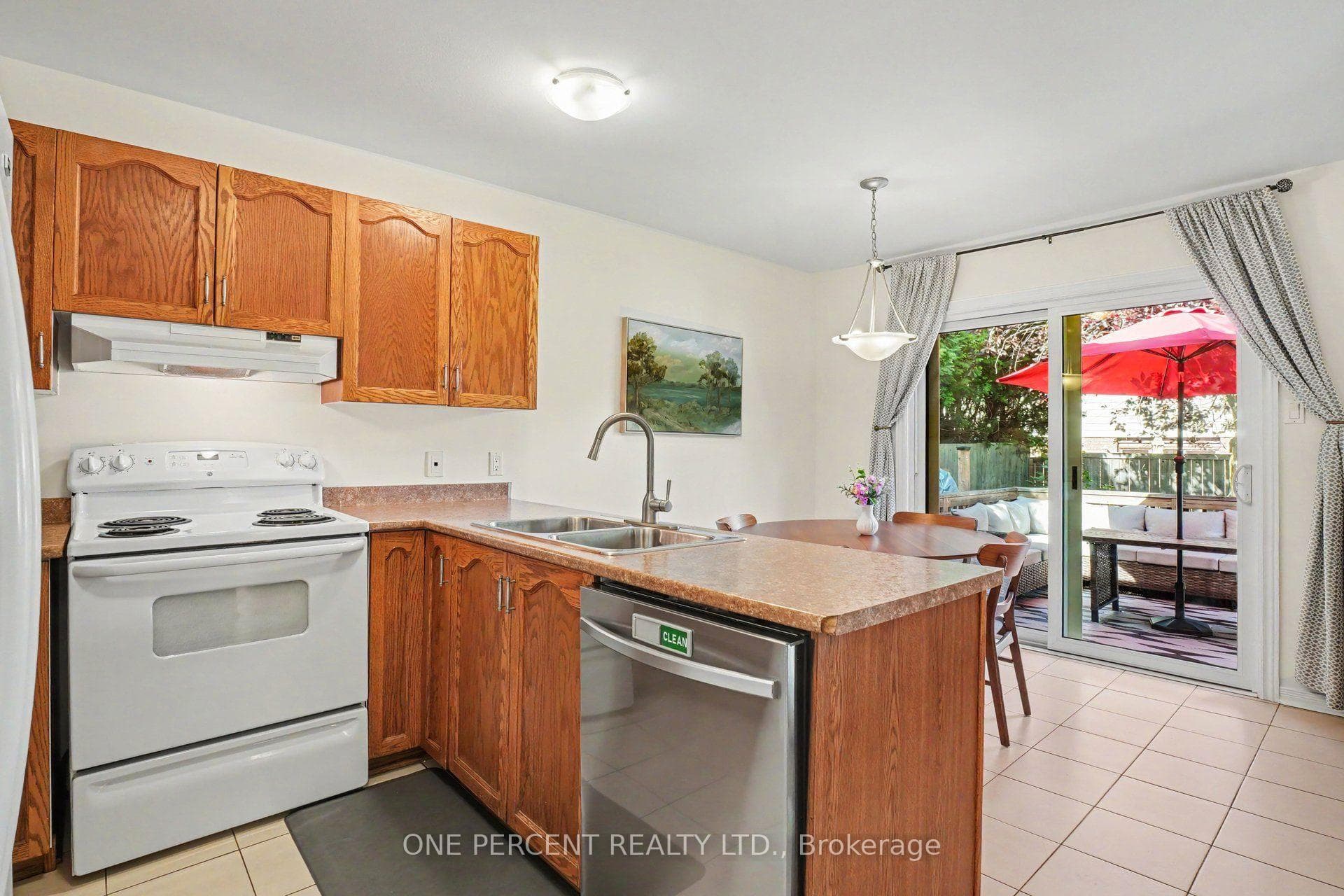 161 Beechfern Drive photo 8