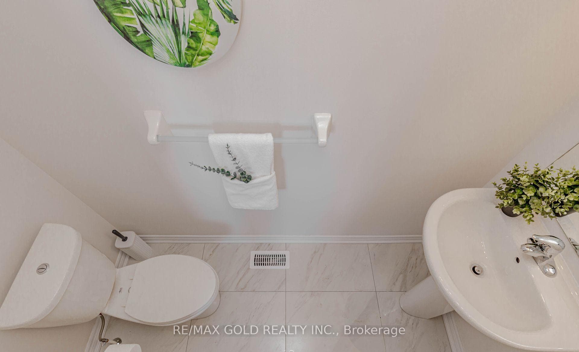 25 Sapwood Crescent photo 22