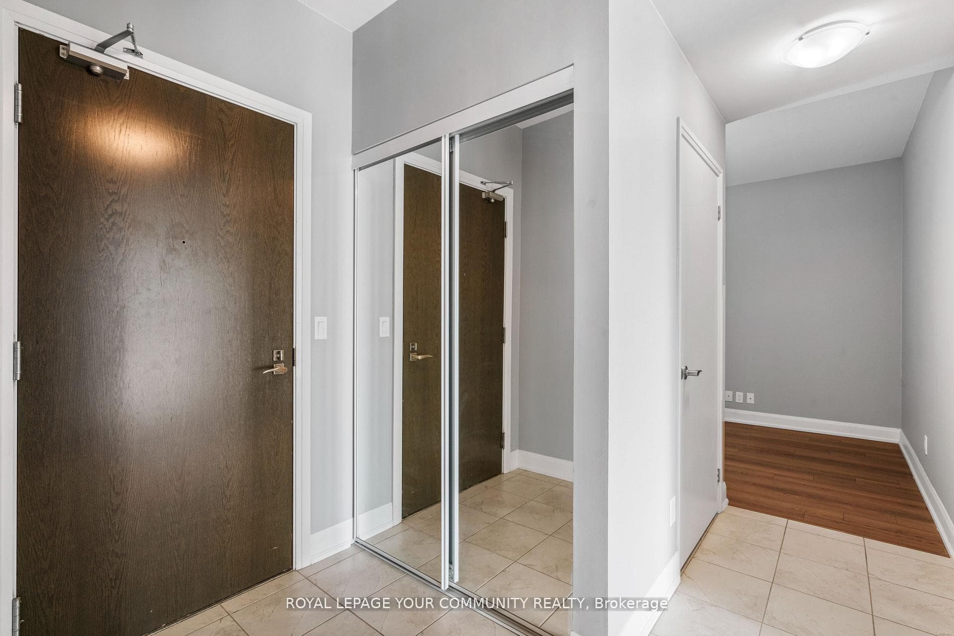 2910 Highway 7 Road Unit 1810 photo 7