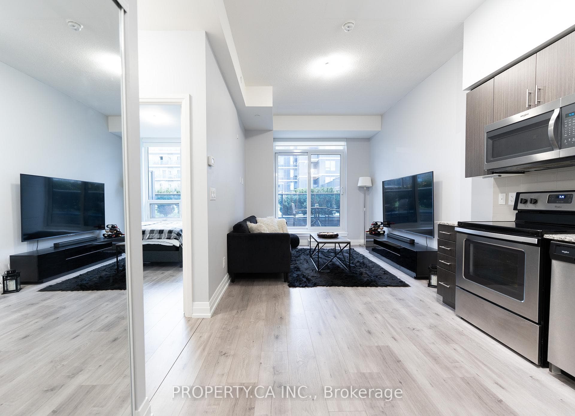 3700 Highway 7 Road Unit 302 photo 4