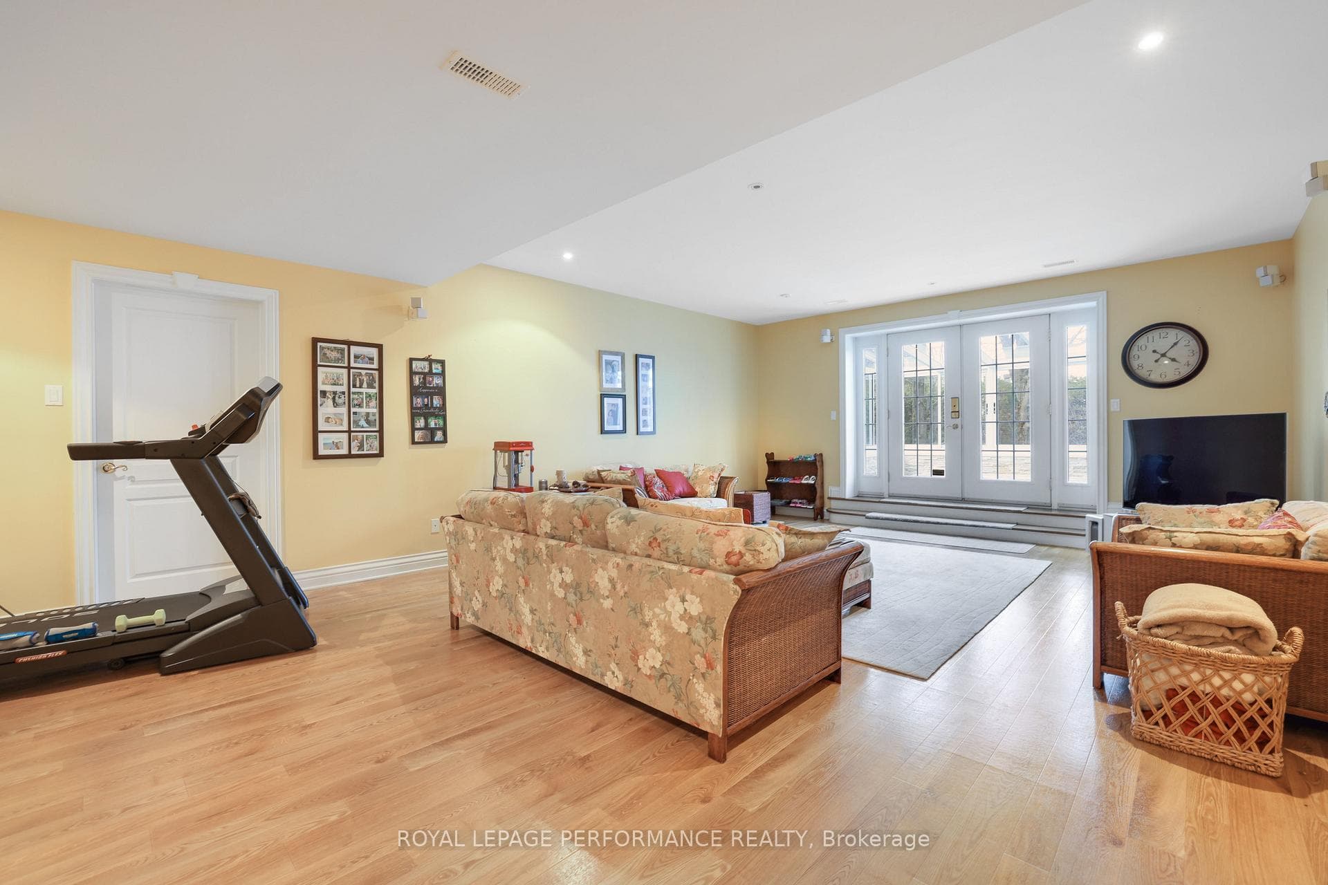 Family room -walk out