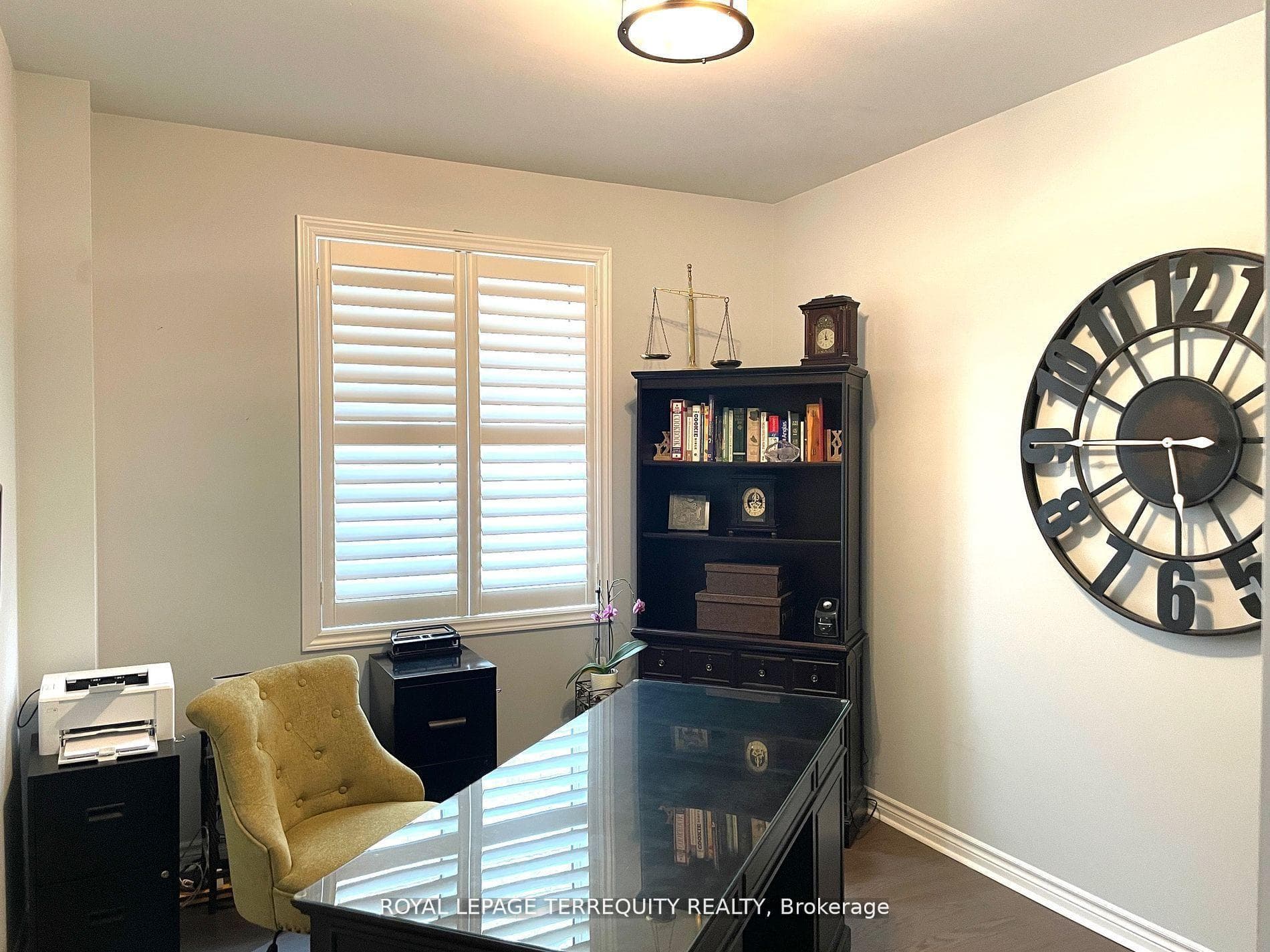 1821 Castlepoint Drive photo 6