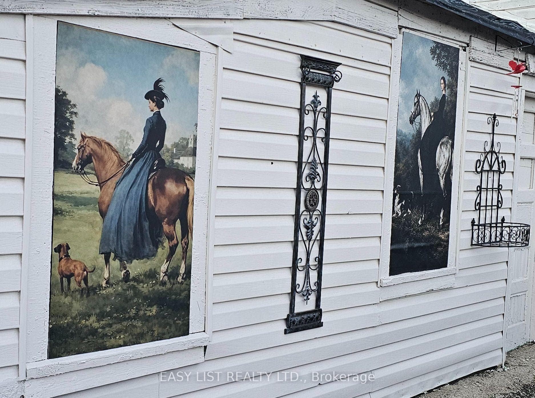 30 McKenzie Avenue photo 2