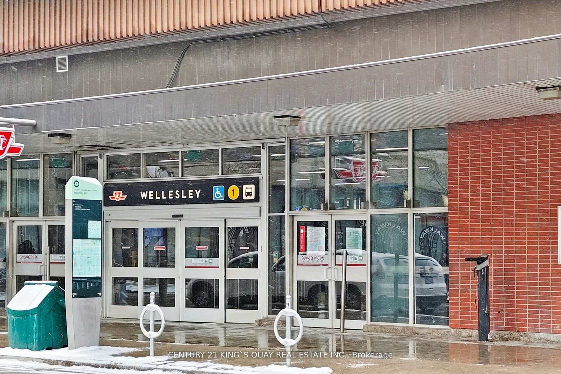 28 Wellesley Street Unit 3501 photo 25
