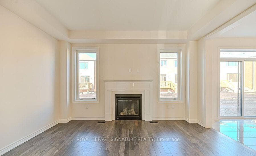127 Henshaw Drive photo 4