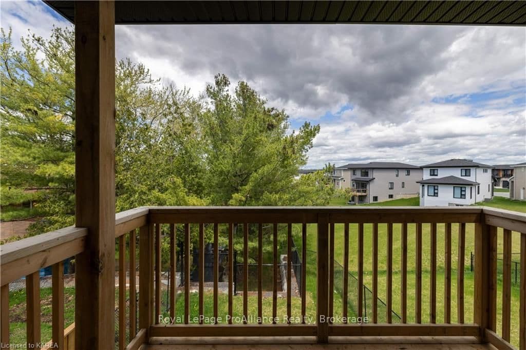 131 SUPERIOR Drive photo 22