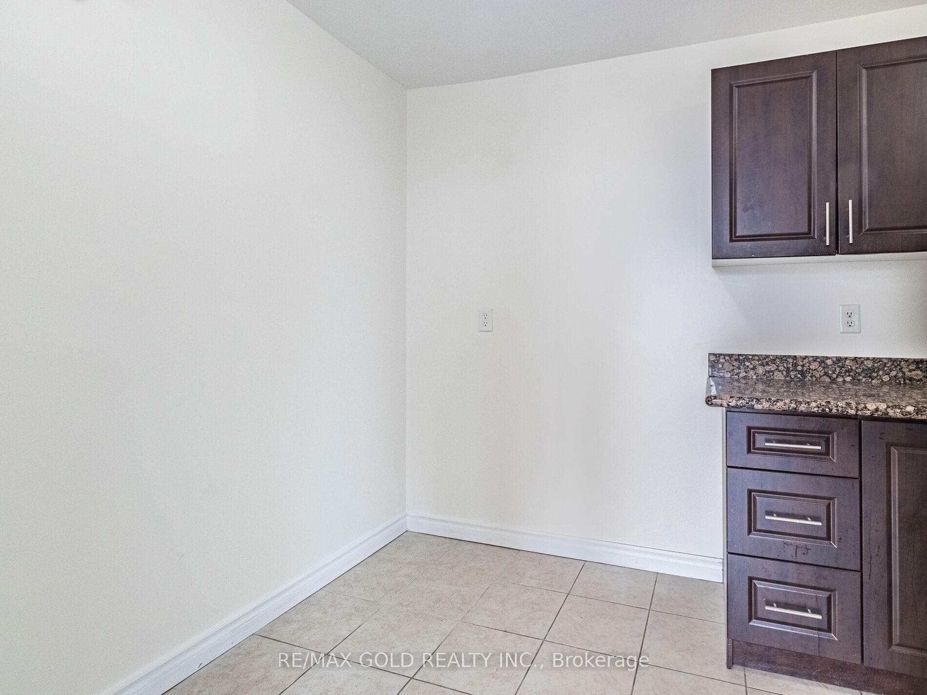 345 Driftwood Avenue Unit 407 photo 16
