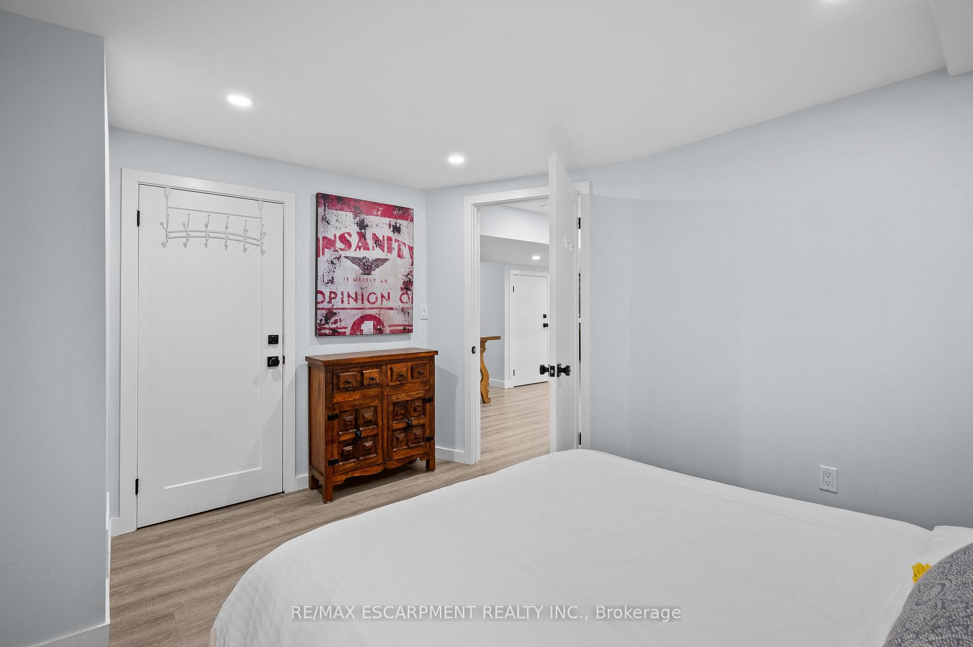 5046 Elizabeth Street photo 39