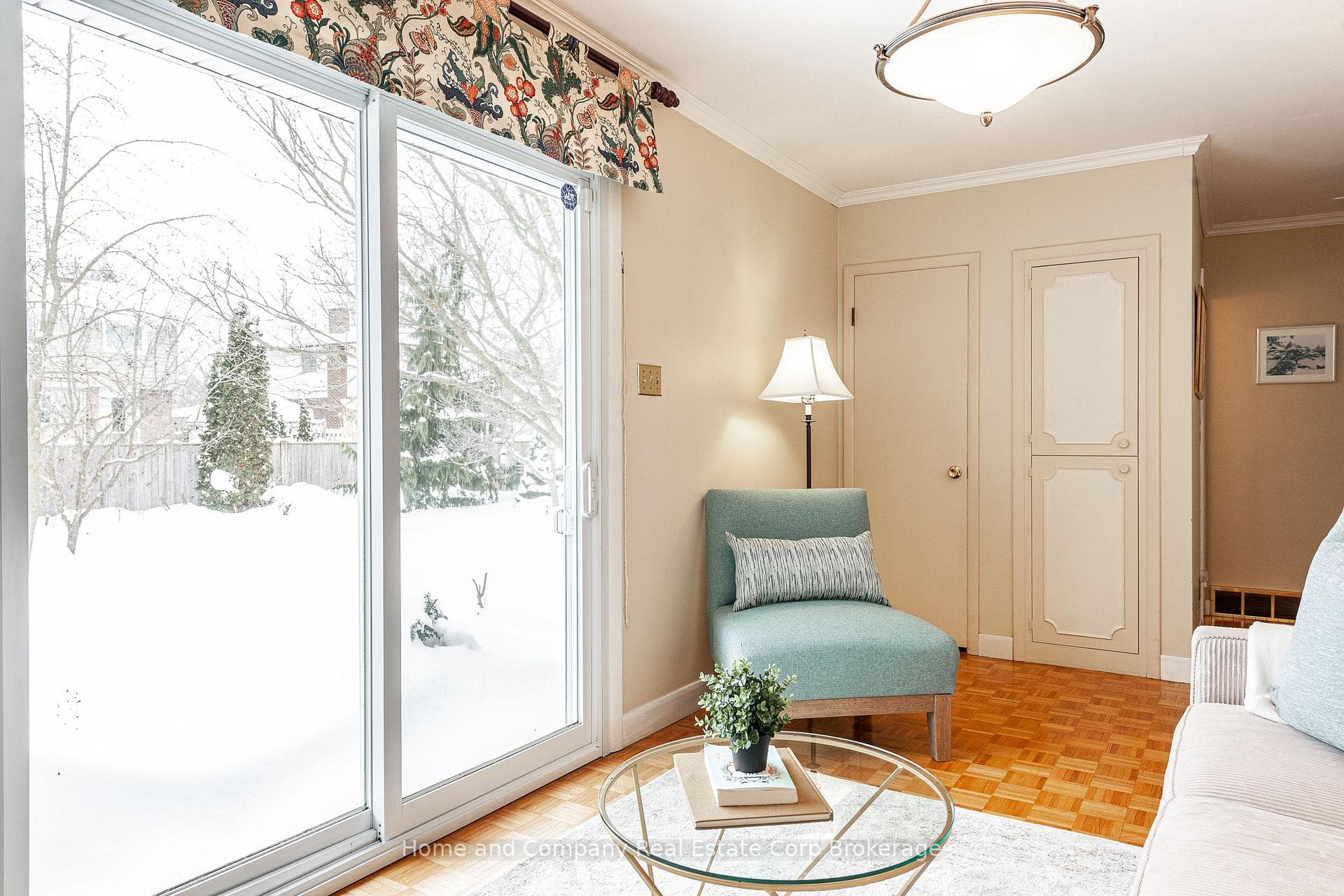100 Glendon Road photo 24