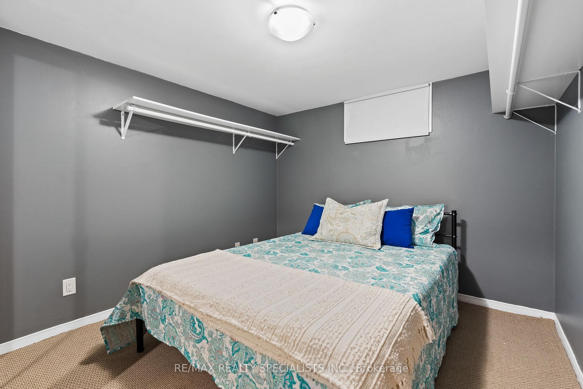 7448 Wanless Street photo 24