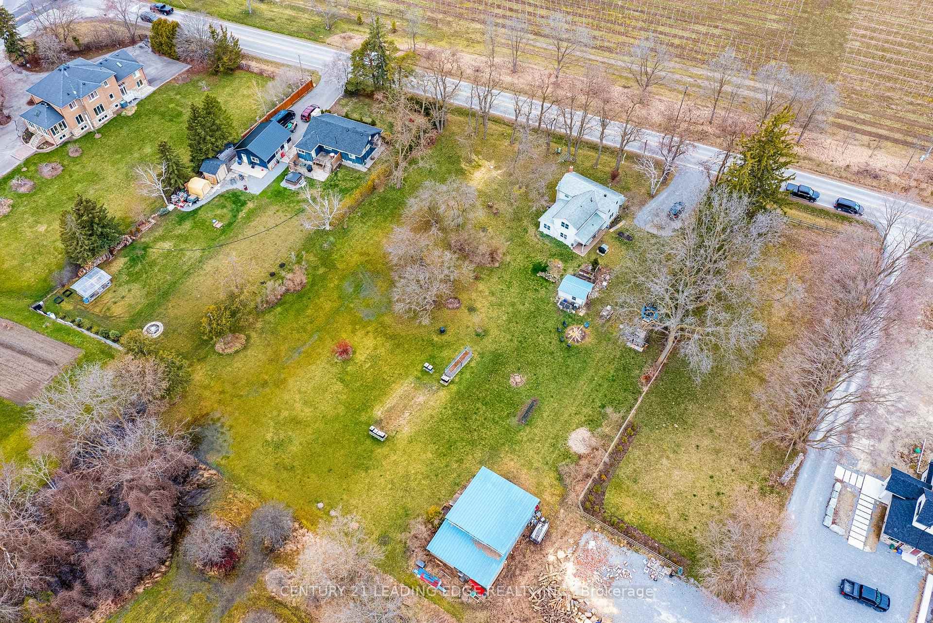 2297 St John's Side Road photo 19