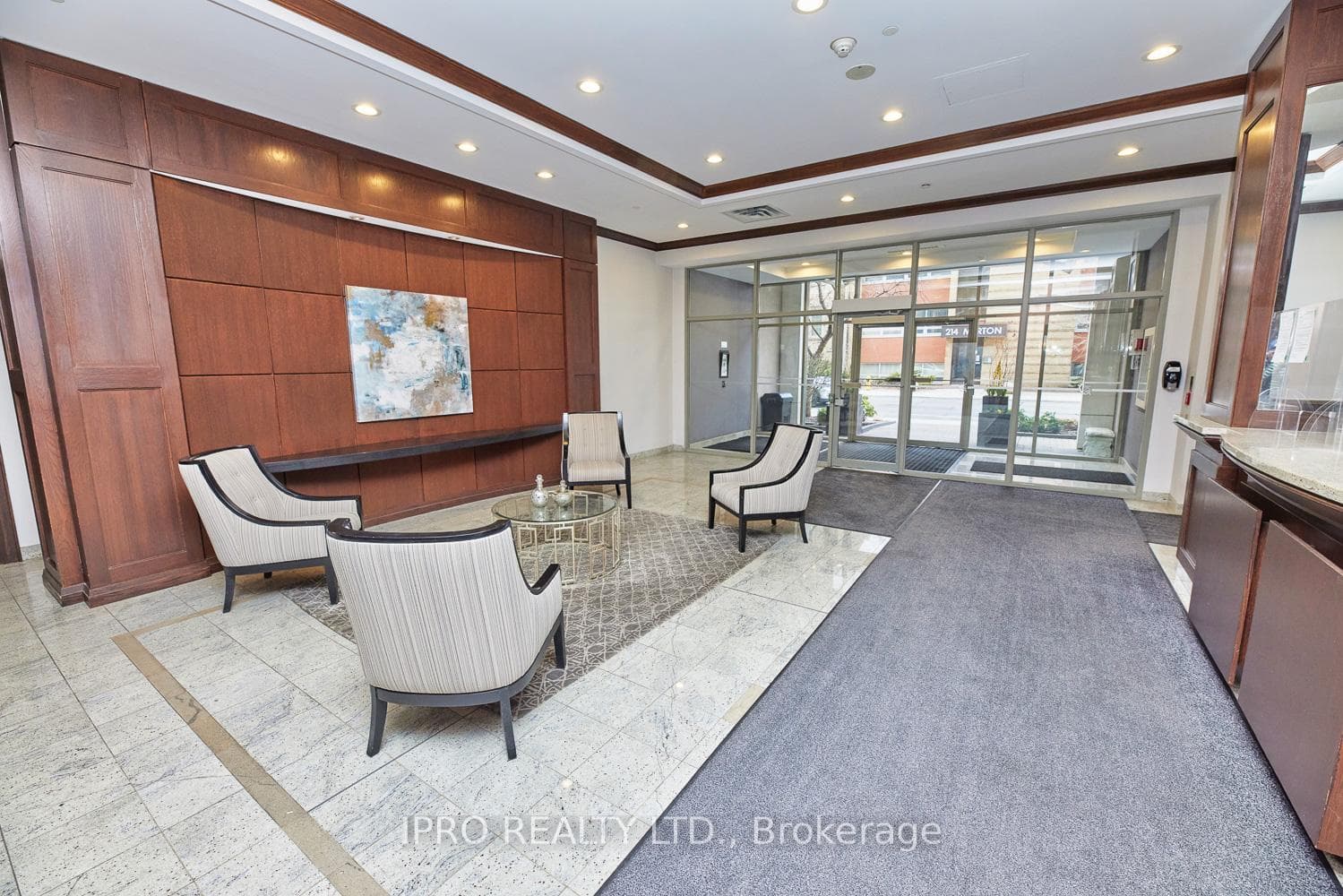 225 Merton Street Unit 1108 photo 6