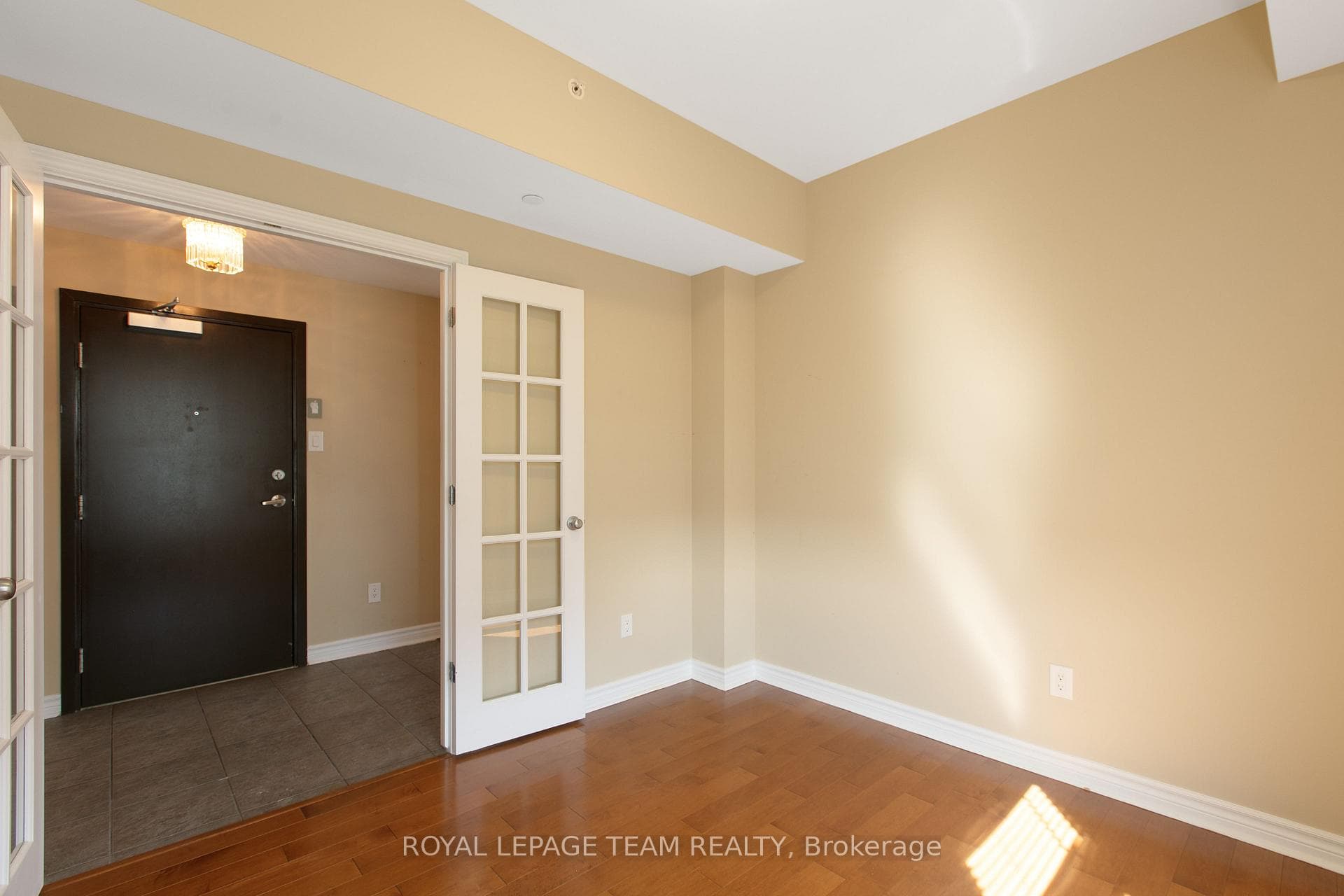 659 Sue Holloway Drive Unit 401 photo 9