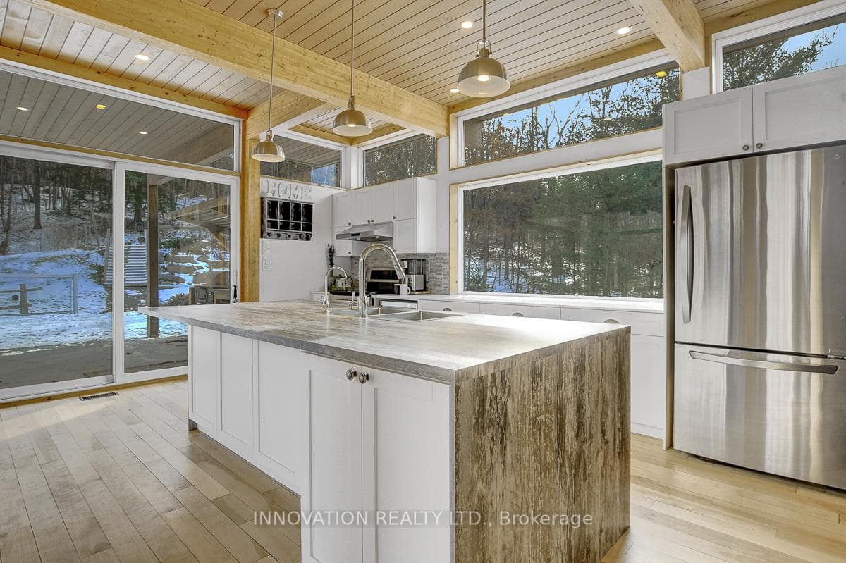 1792 Bearhill Road photo 12