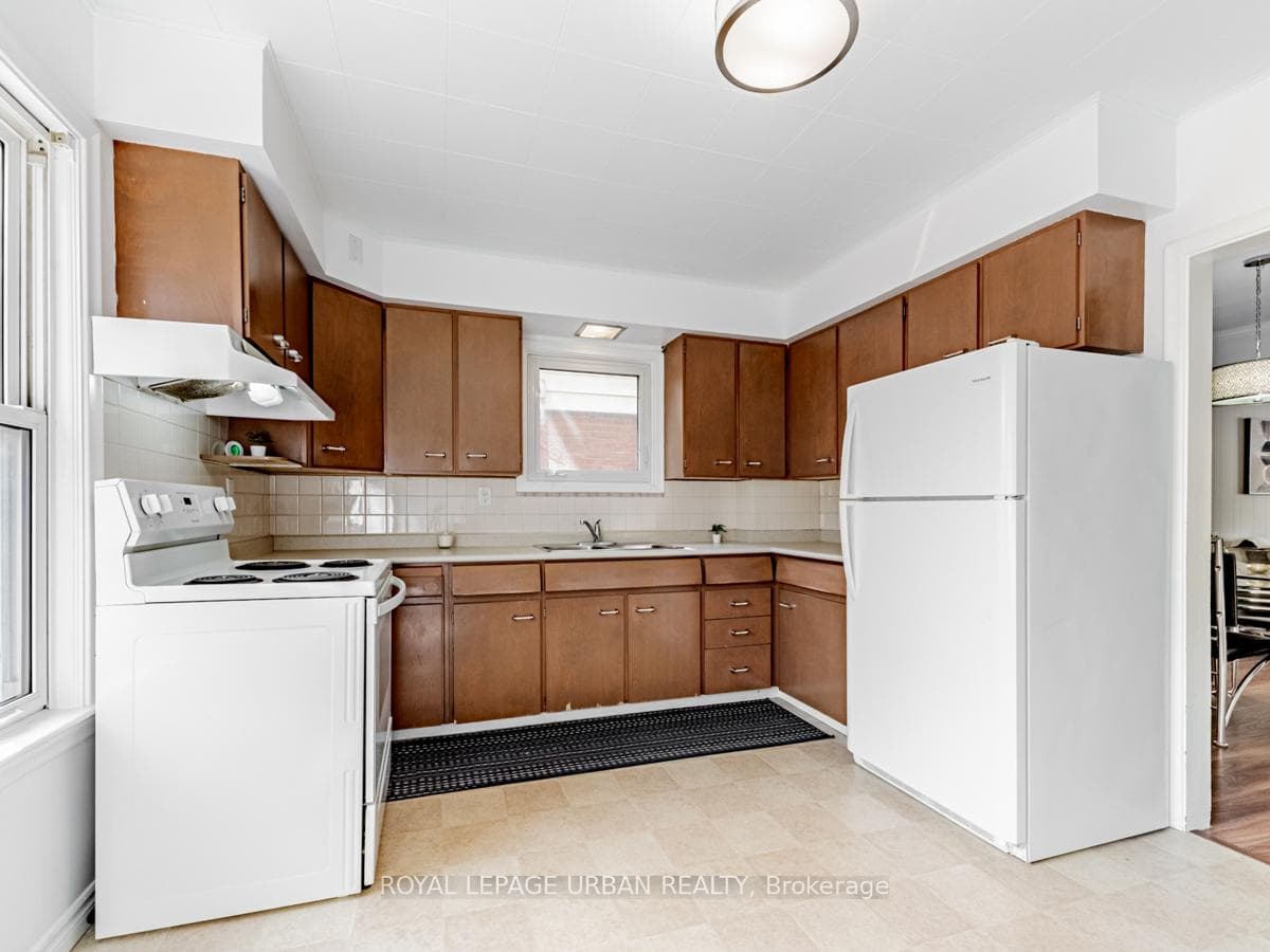 89 Milverton Boulevard photo 13
