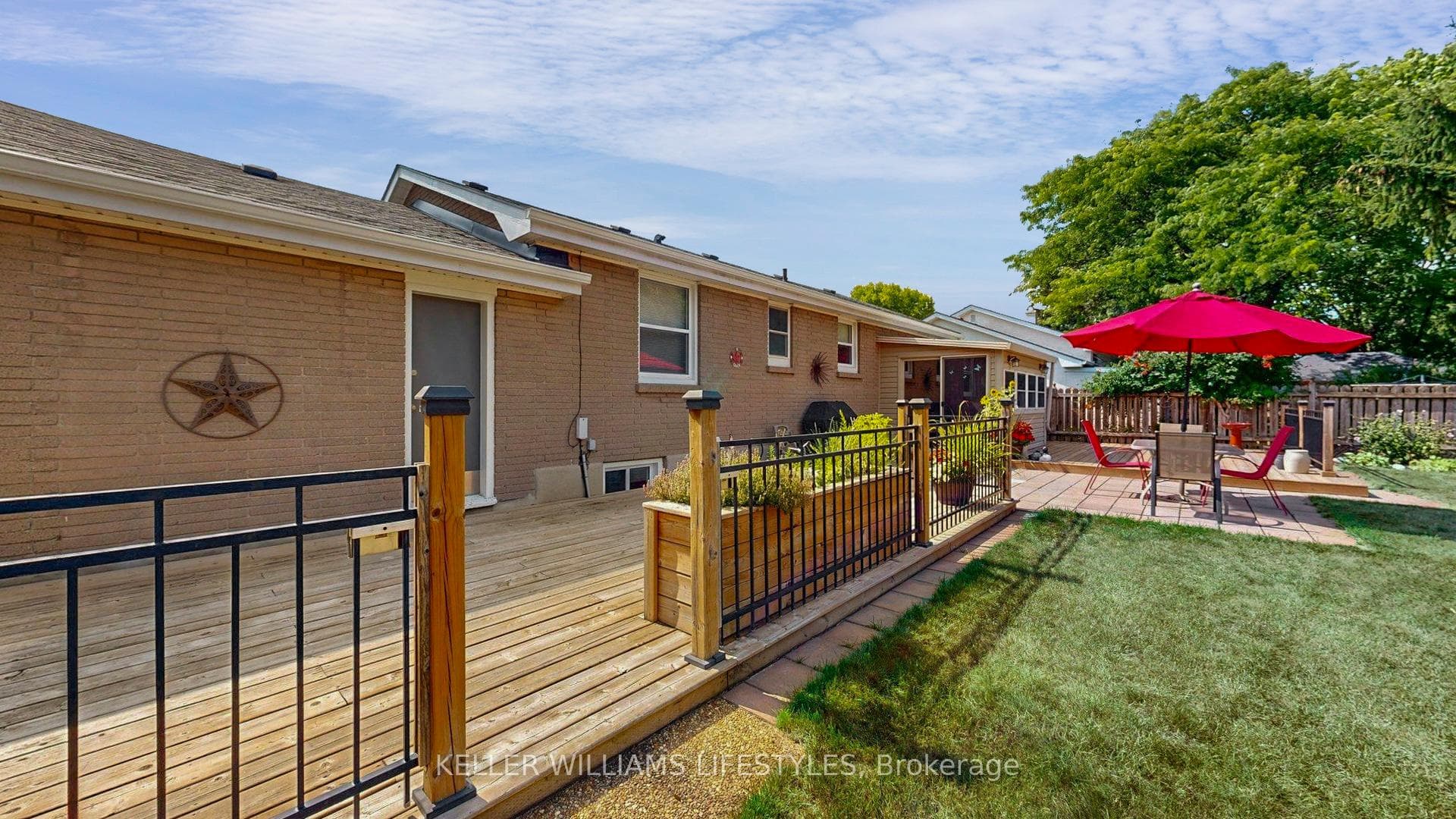 380 Regal Drive photo 2