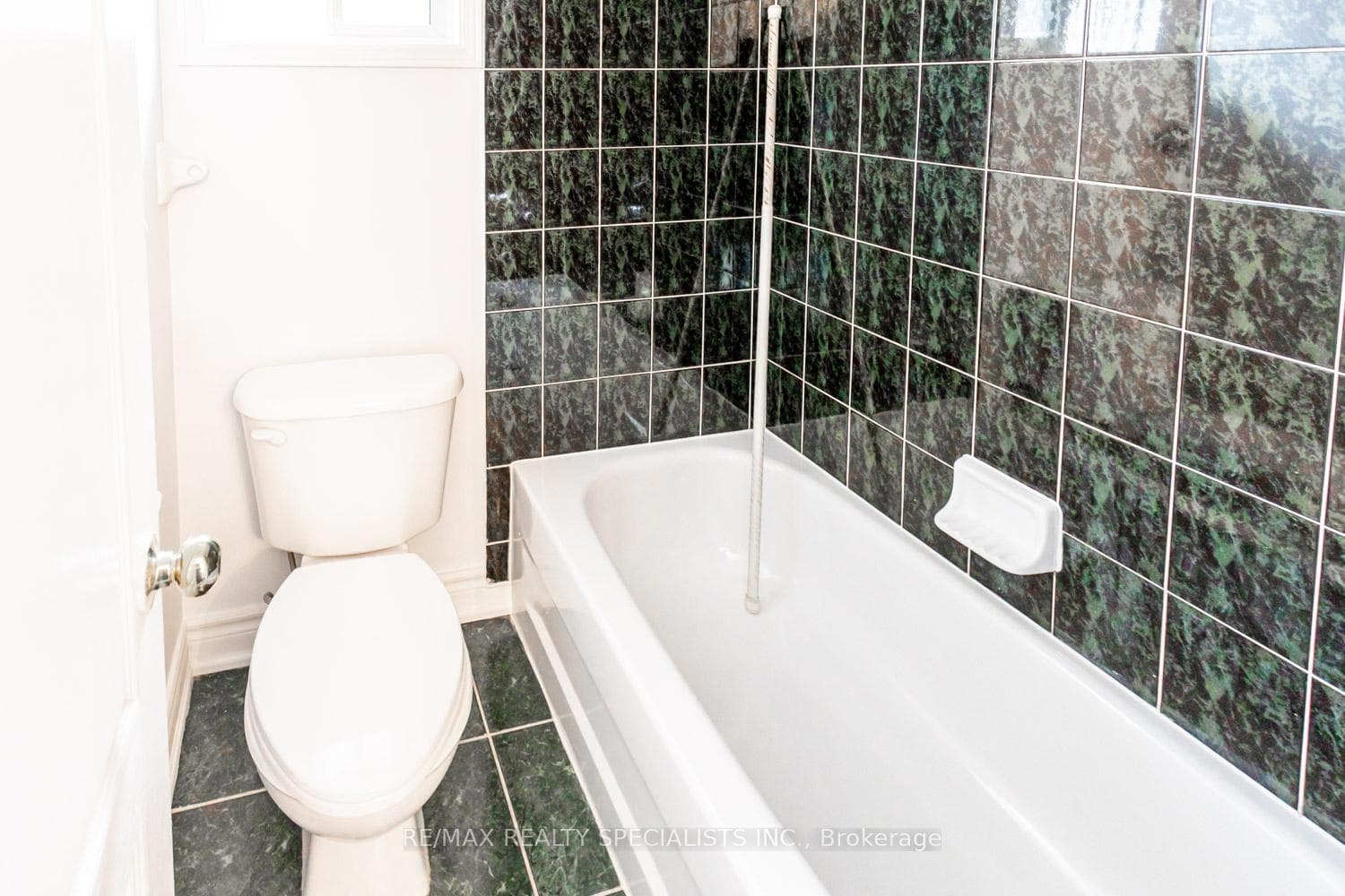 6281 Lisgar Drive photo 20