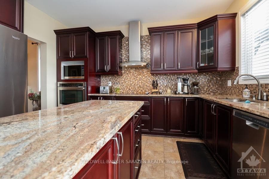 330 BAMBURGH Way photo 5