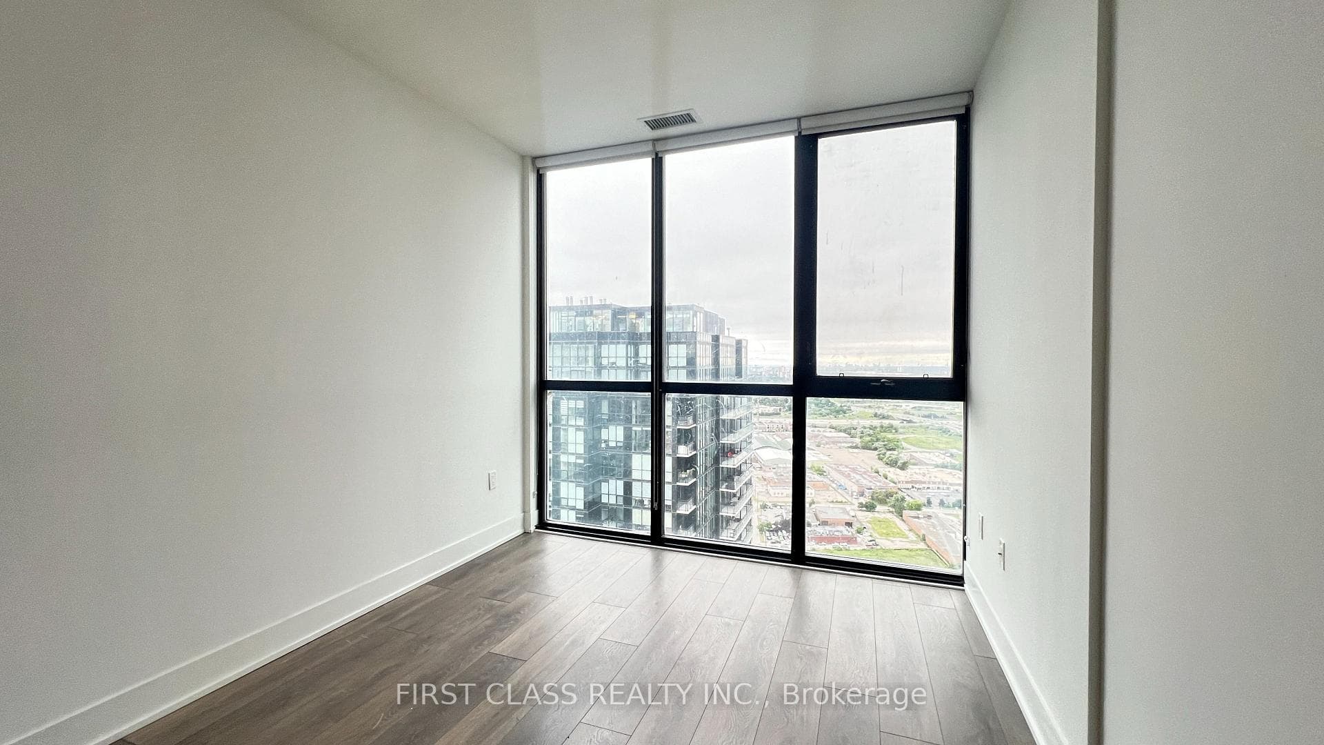 2916 Highway 7 Road Unit 3703 photo 17