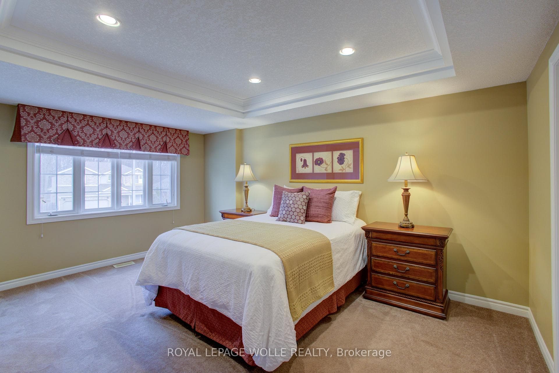 521 Starboard Crescent photo 27