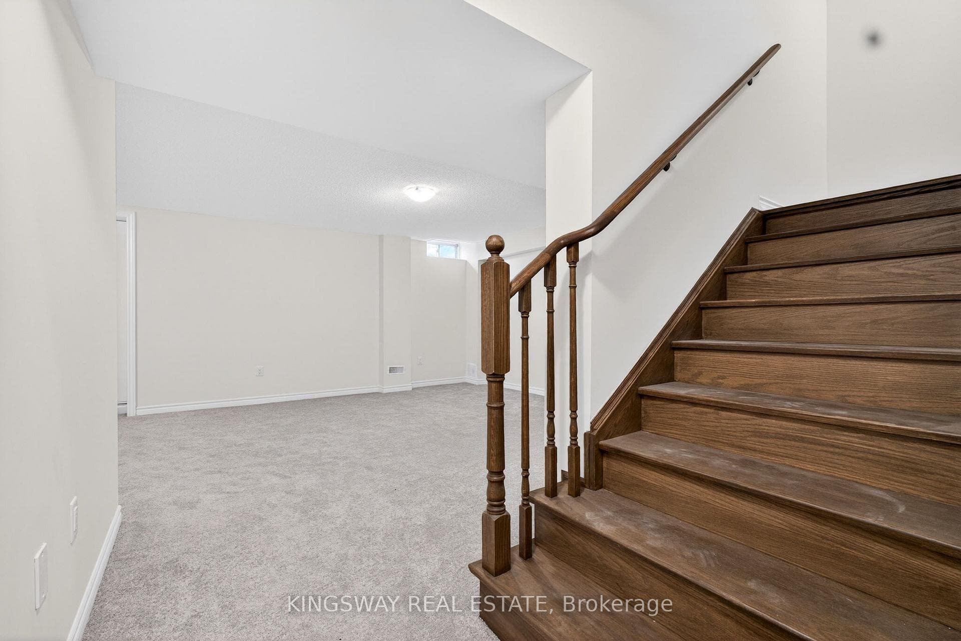 2144 Hallandale Street photo 36