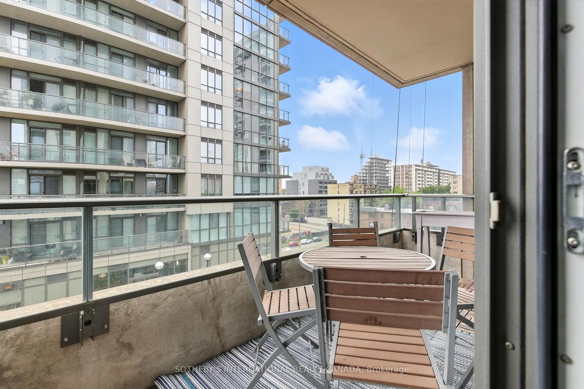 500 St Clair Avenue Unit 502 photo 14