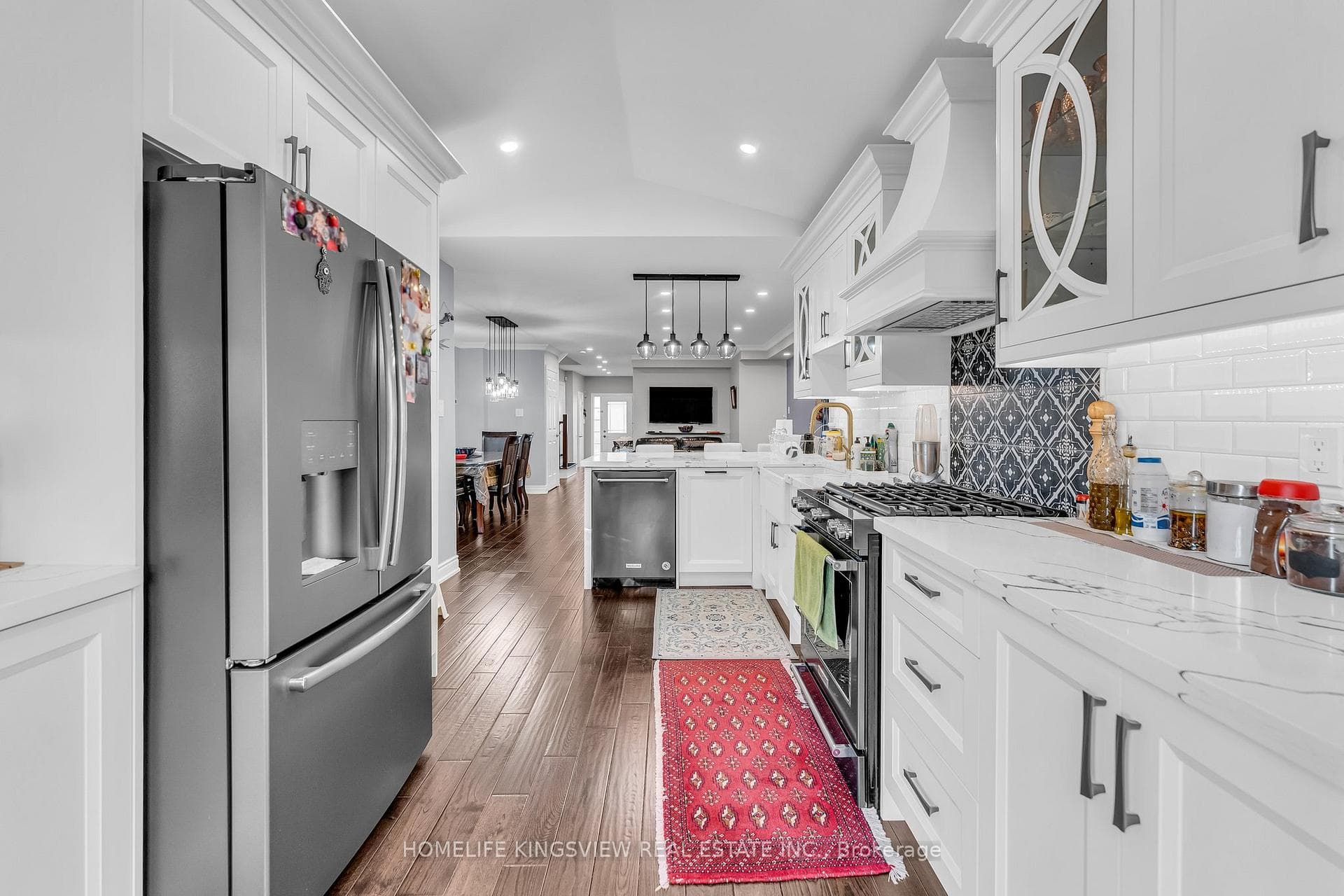 66 Waterbury Street photo 13