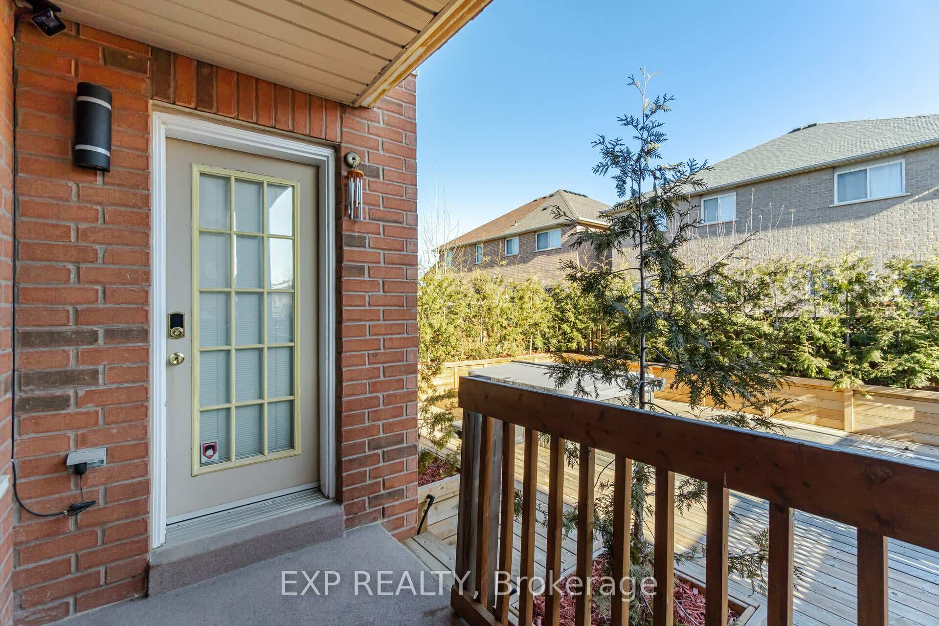 1076 Galesway Boulevard photo 20