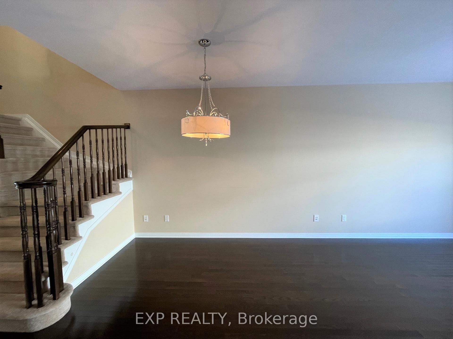 752 Oakglade Avenue photo 10