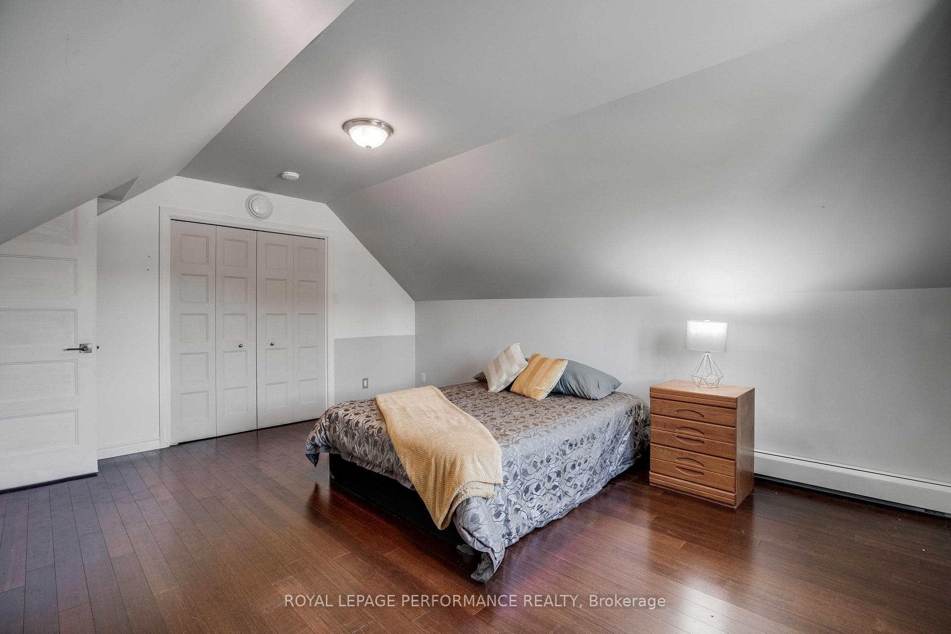 88 Pendleton Street photo 24