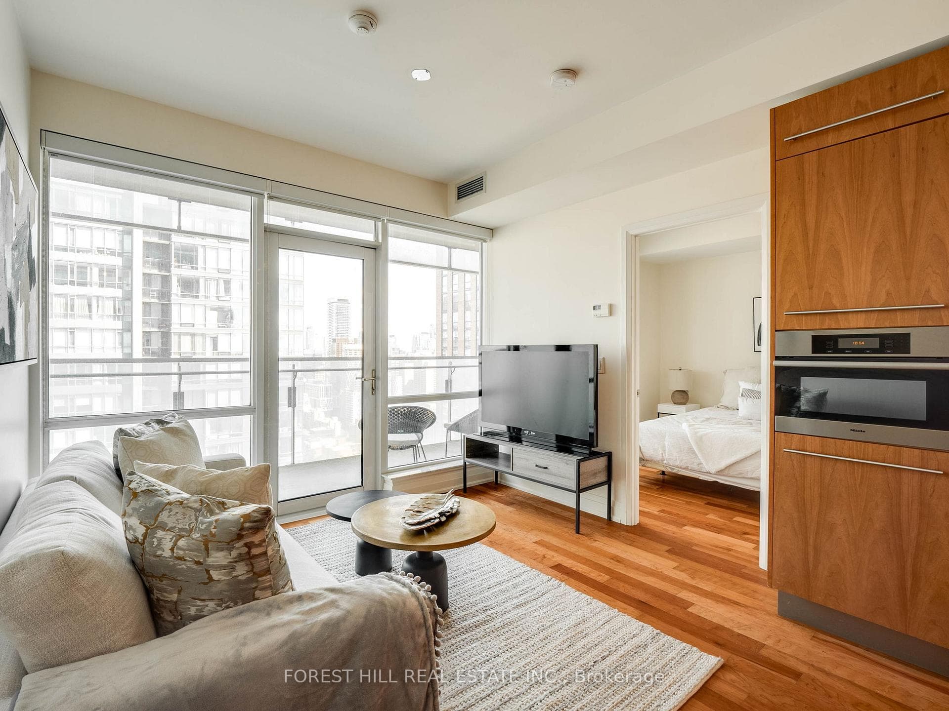 80 john Street Unit 3906 photo 13