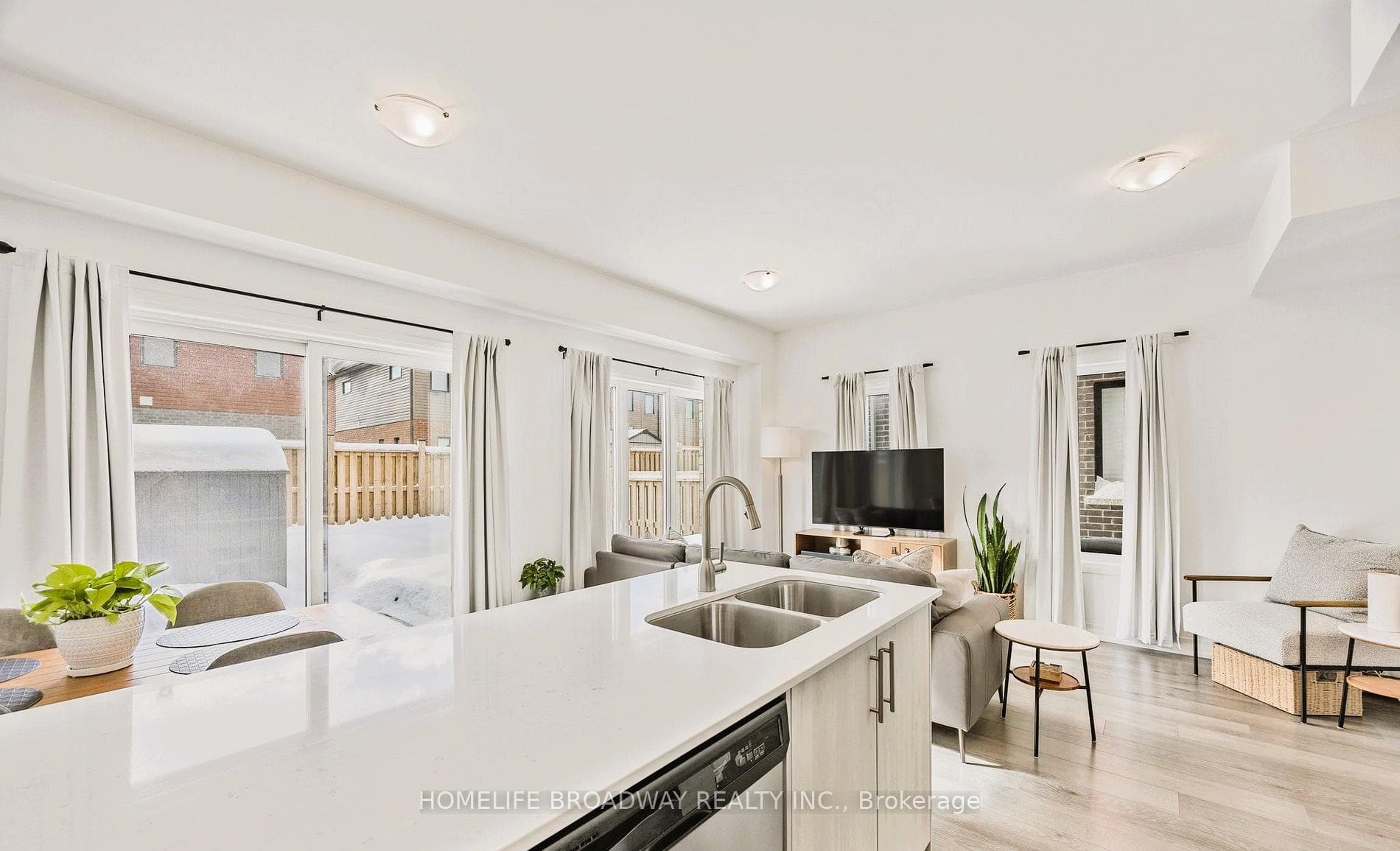 9 Haven Lane photo 18