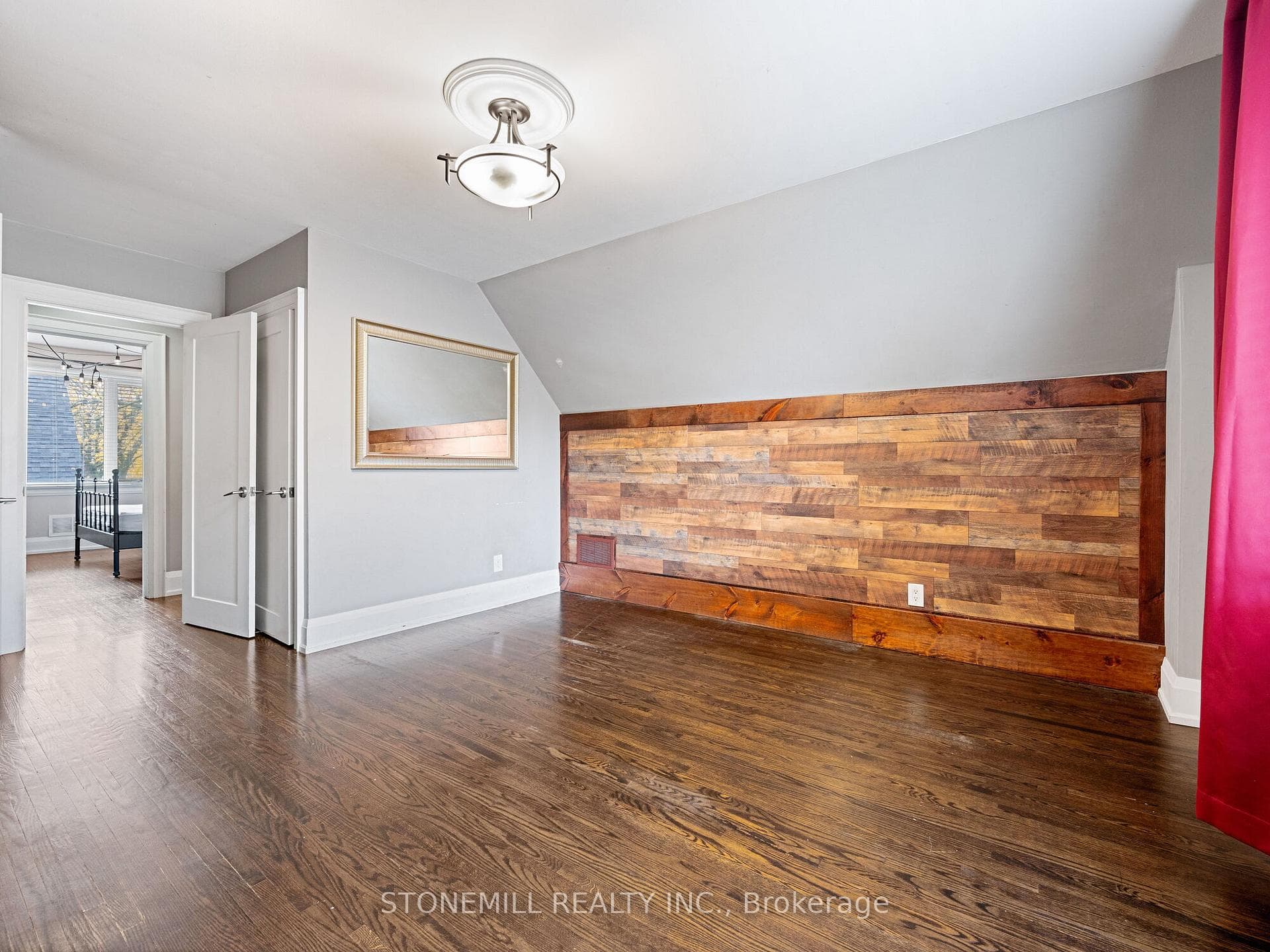 1020 Henley Road photo 27
