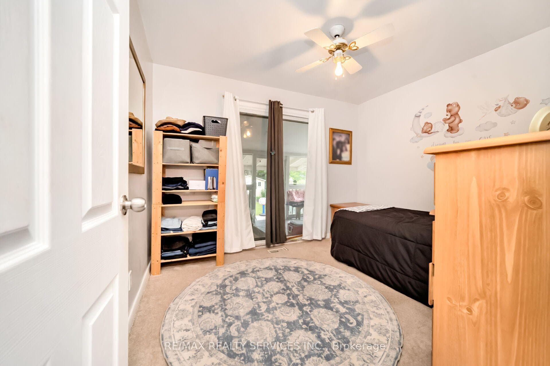 3287 Michaud Avenue photo 18